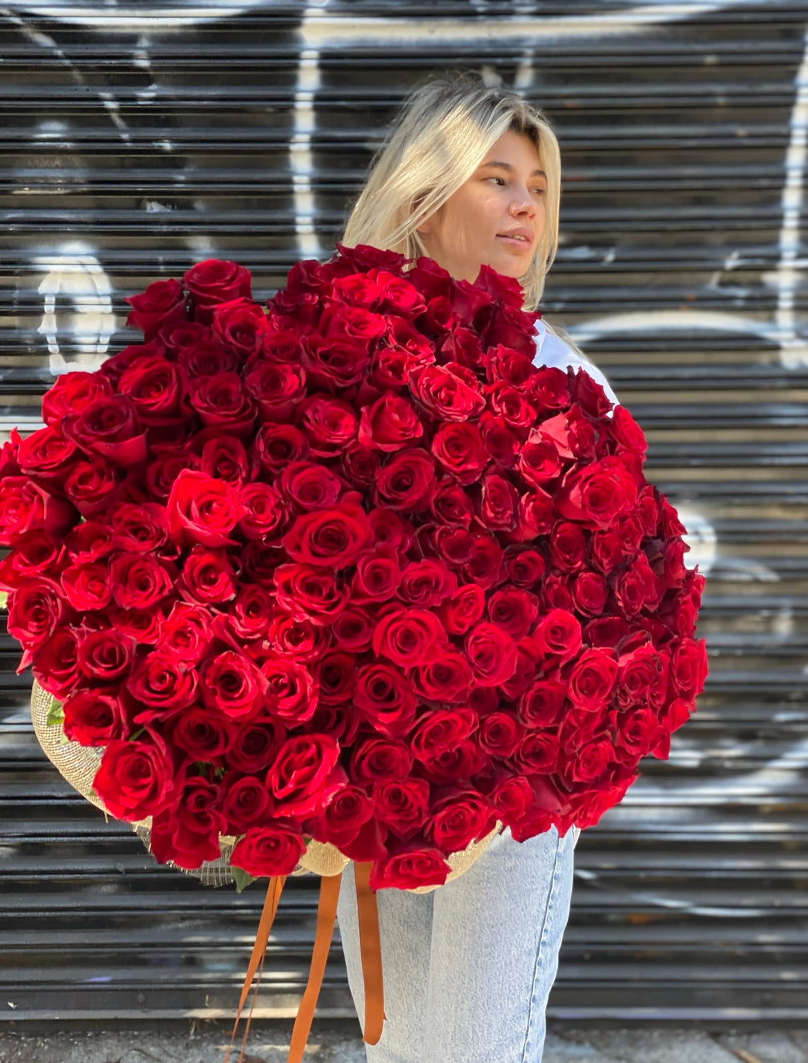 300 gorgeous red roses