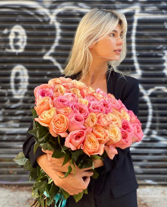 BOUQUET OF PEACH ROSES
By MF