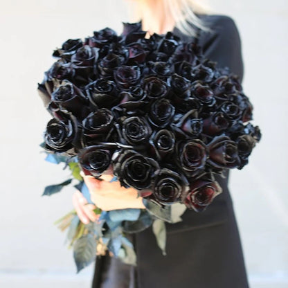 BLACK ROSES BOUQUET