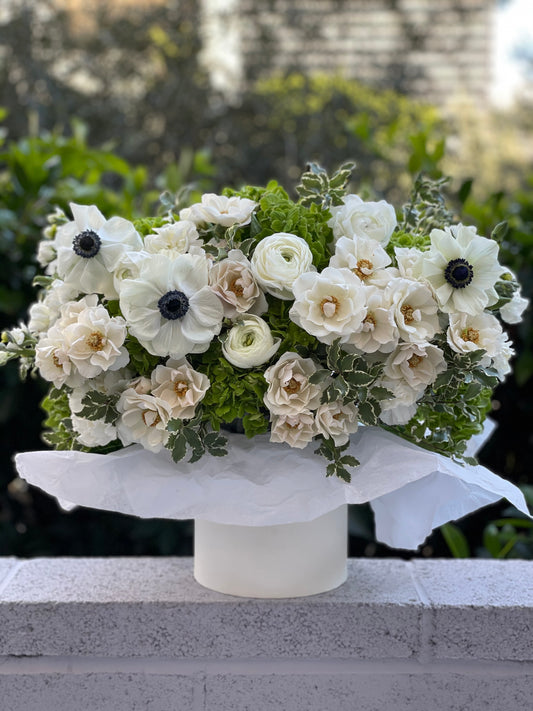 GREEN HYDRANGEA WITH GARDEN ROSES AND AMAZING ANEMONES