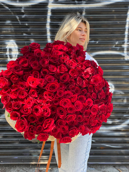 300 gorgeous red roses